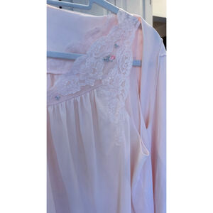 Vintage Shadowline pink, lace, slippers, Pinot set size large USA All Nylon